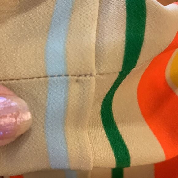 Outback Red Size 4 100% polyester low rise shorts - Picture 10 of 12